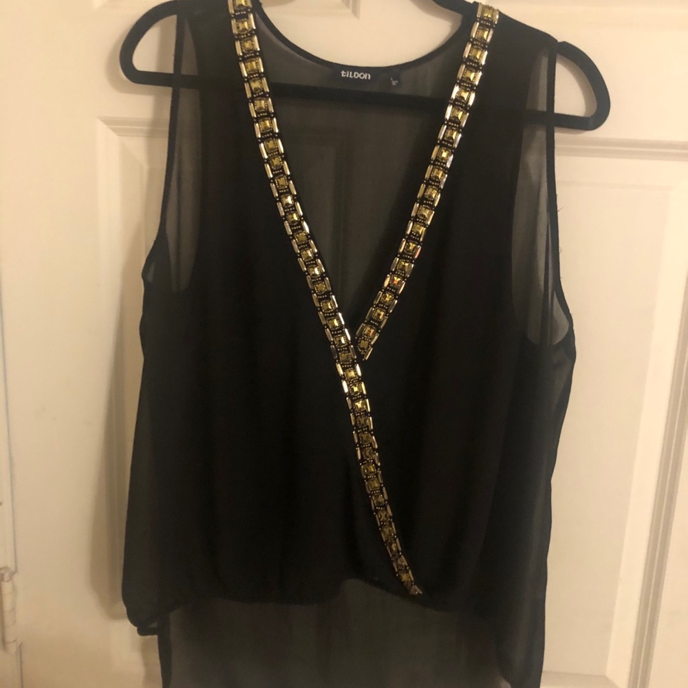 Tildon Black Top With Gold Detailing